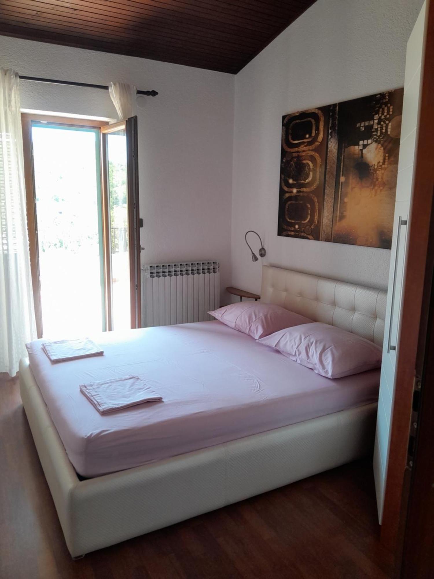 Guesthouse Ruza - Apartments Senj  Buitenkant foto